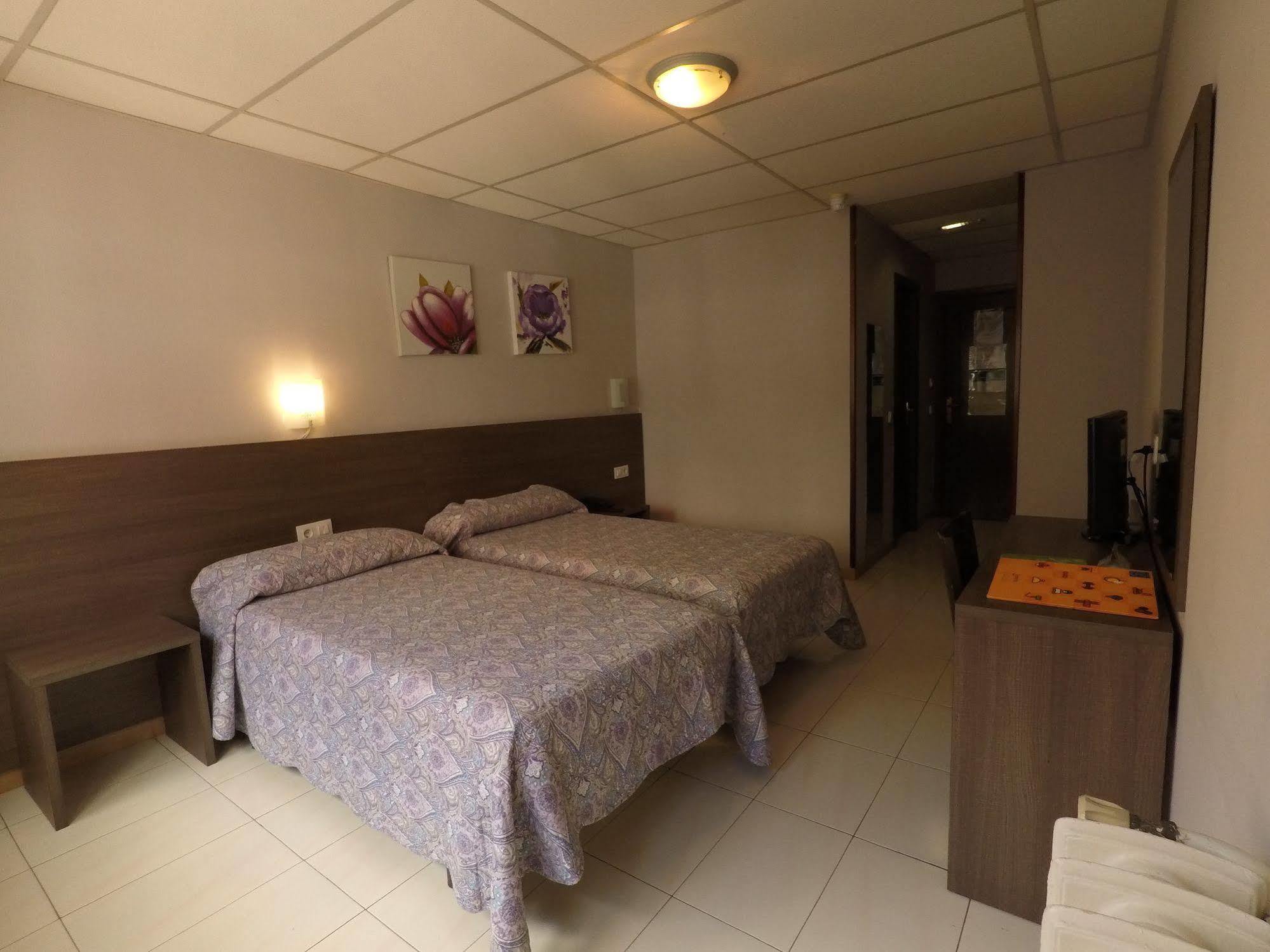 Somriu Hotel City M28 Andorra la Vella Exterior photo